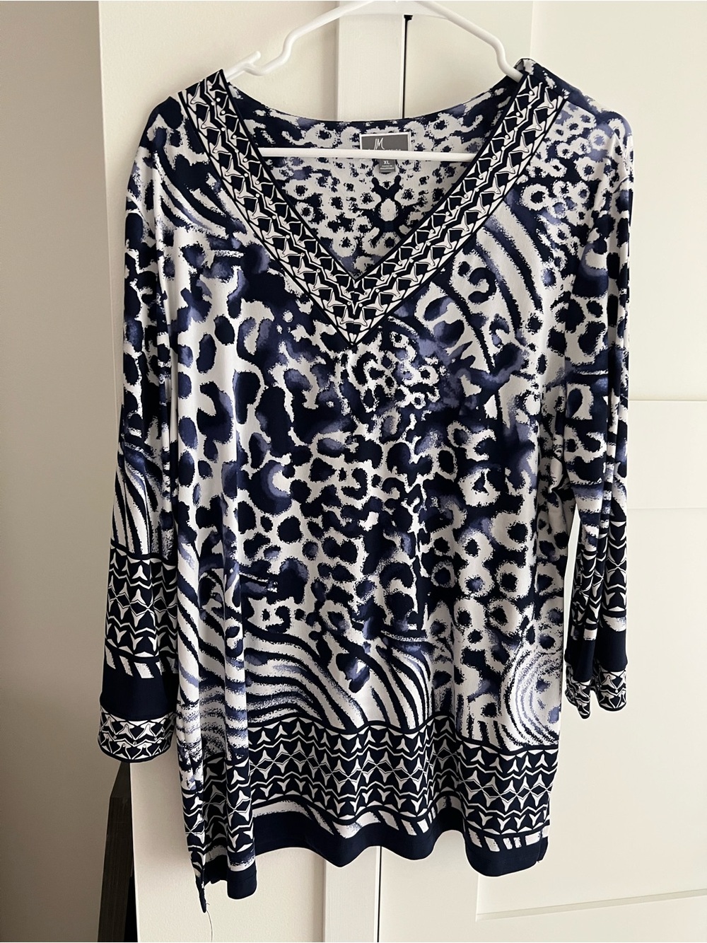 JM Collection Navy and White Abstract Print V-Neck Tunic